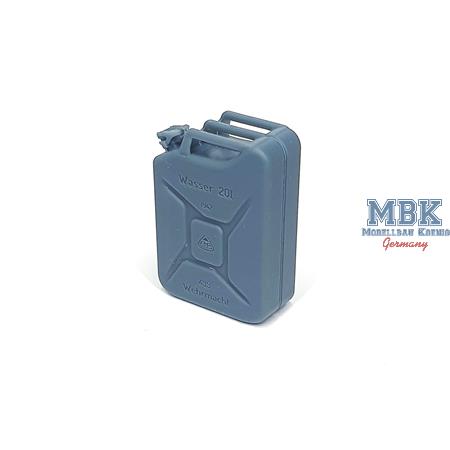 German water jerry cans / Wasserkanister (6x)