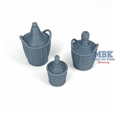 Carboy in wicker basket  (6x)