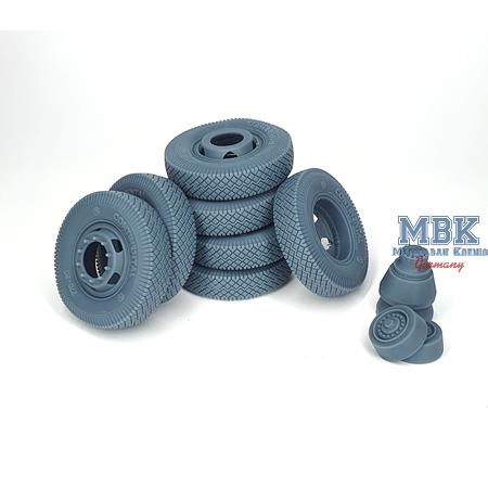 Mercedes L4500A road wheels #3 (weighted) (Zvezda)