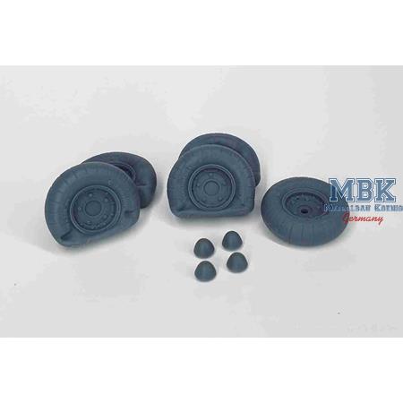 VW Kübelwagen ballon road wheels flat tires type 3