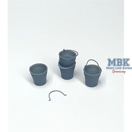 Metal buckets (4 pcs)