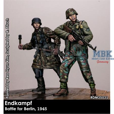 Endkampf  Berlin 1945    2 Figures