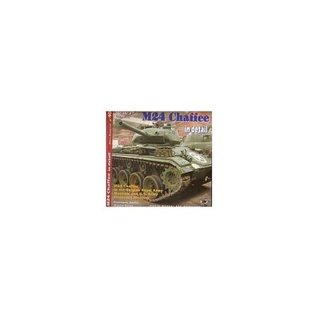Red Line Band 40 \'M-24 Chaffee in Detail\'