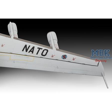 Boeing E-3A Sentry (1:144)