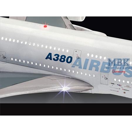 Airbus A380-800 Light and Sound