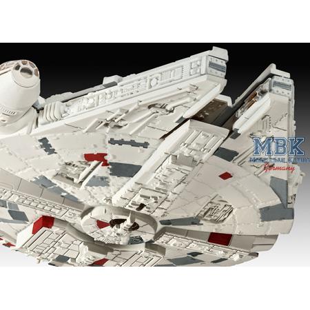 Millennium Falcon Star Wars (1:241)