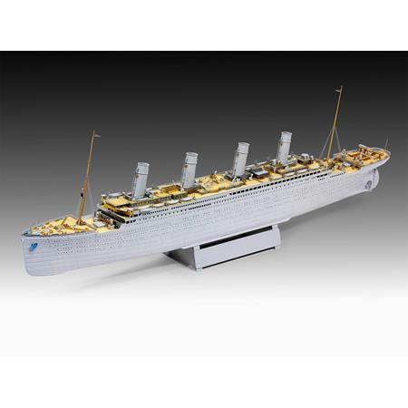 R.M.S. Titanic - "Platinum Edition" (1:400)