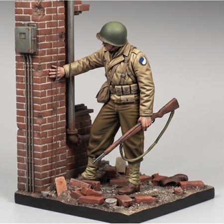 U.S. soldier silent watch (WWII)  (1:35)