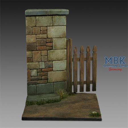 Base with wall and gate  (1/35 - 1/32)