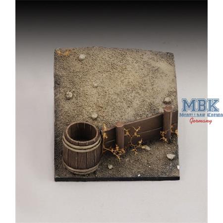 Base with Bucket and wooden Wall   1/35 - 1/32