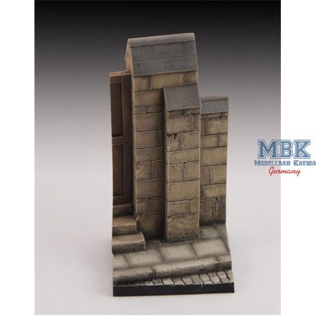 Base with Wall and Road   1/35 - 1/32