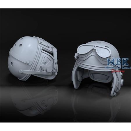 U.S. tanker helmets WWII  (1:16)