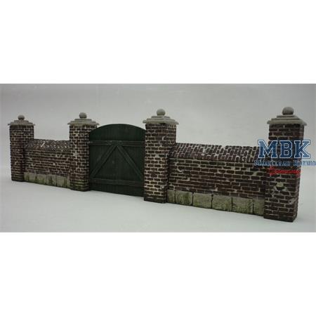 Park wall with gate