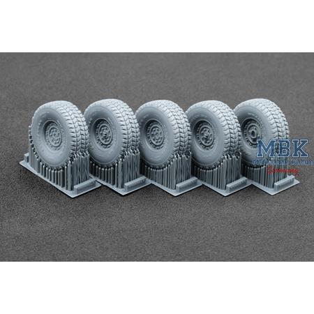 HMMWV MT 24-bolt Ordinary wheel set - 1/35