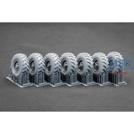 Kamaz 4310 Sagged wheel set - 1/35 (Trumpeter)