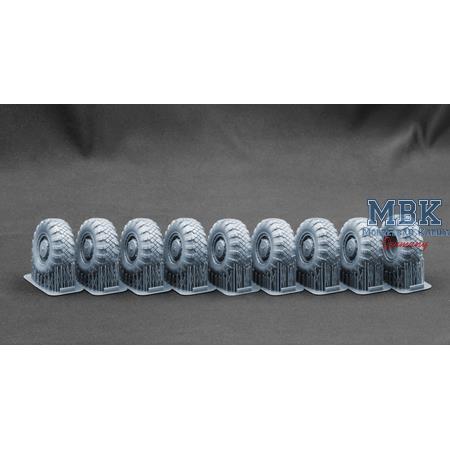 MAZ 543/MAZ-7310 V-203 Sagged wheel set - 1/35