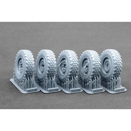 Unimog U1300 MPT80 Weighted Wheel Set (Revell)