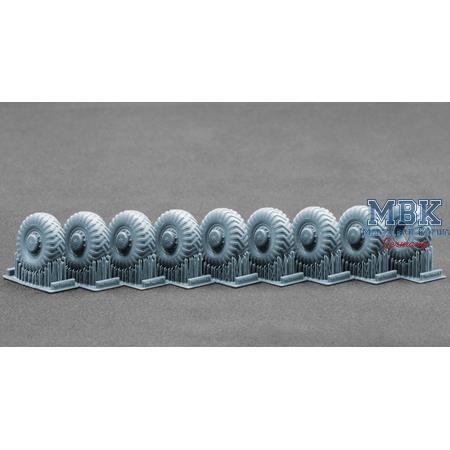 MAZ 537 I-170 Sagged wheel set - 1/72