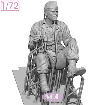 WWII U.S. Army Vehicle Crewman (1:72)