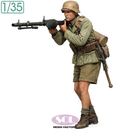 Sd.kfz.250/3 Gunner with MG34  (1:35)