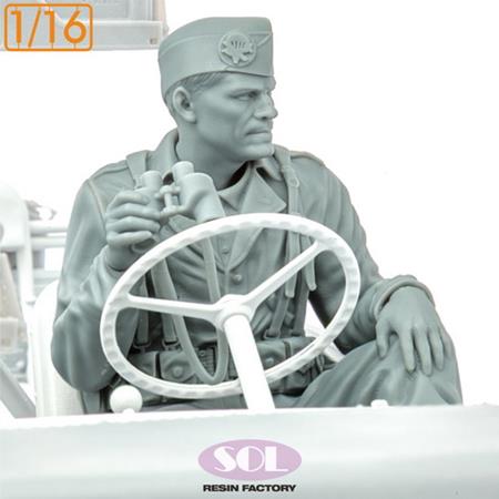 U.S. Army Vehicle Crewman 1:16