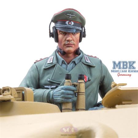 WWII German Sd.kfz.173 Jagdpanther Commander 1:16