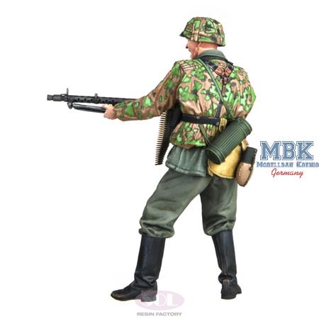 WWII German Infantry MG34 Gunner 1:16