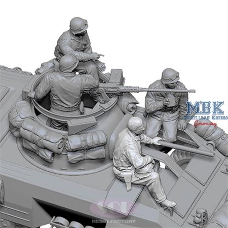 WWII U.S.Army M8 Crew (1:16)