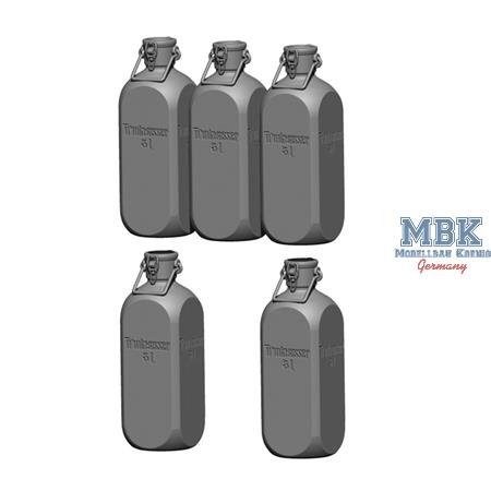 WWII 5L German Drinking Water Bottles (3x) (1:35)