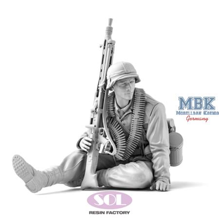 WWII German Infantry MG42 Gunner (1:16)