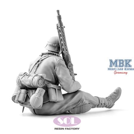 WWII German Infantry MG42 Gunner (1:16)