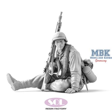 WWII German Infantry MG42 Gunner (1:35)