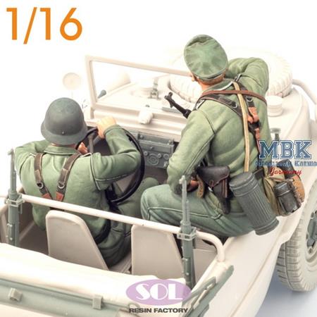 Kübelwagen Crew (3D Printed) (1:16)