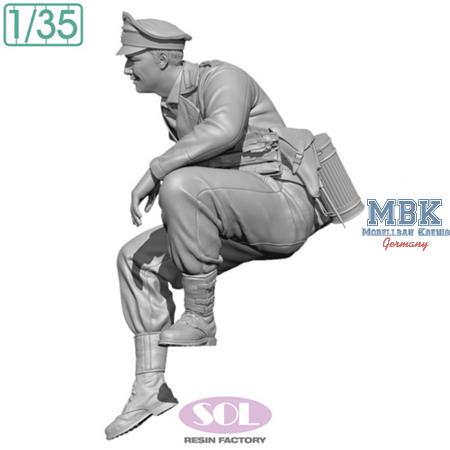 Crew 1 for German Sd.kfz.250/1 (3D Printed)