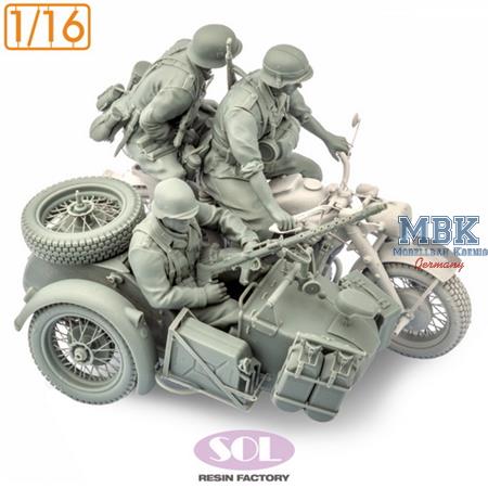 Zündapp KS750 motorcycle & Sidecar + Crew (1:16)