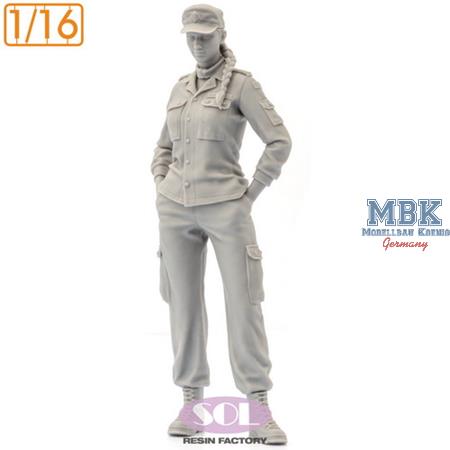 Bundeswehr Tank Female Crew I (1:16)