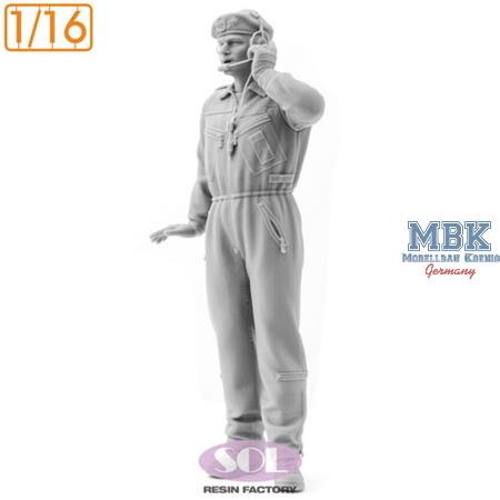 Bundeswehr Tank Commander (Beret type) (1:16)