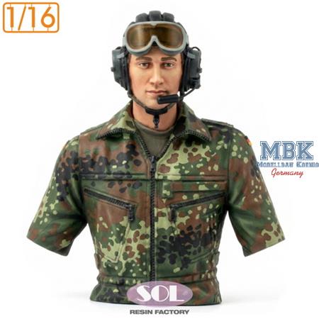 Tank Crew in Leopard 2A6 (f.Trumpeter) (1:16)