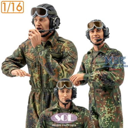 Tank Crew in Leopard 2A6 (f.Trumpeter) (1:16)