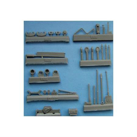 On-vehicle equipment for Pz IV F2-J (late)