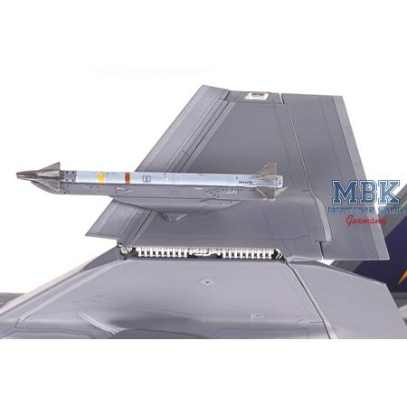 Lockheed Martin F-35C Lightning II (1:72)
