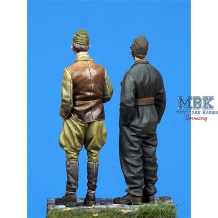 Hungarin SPG Officer + Panzer Officer