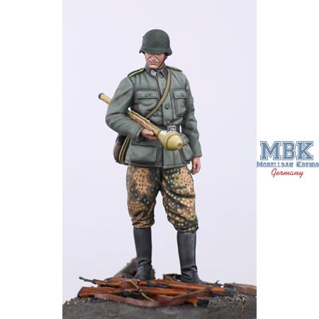 Waffen SS Soldier (WW II) No. 3