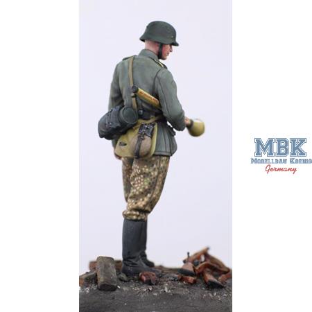 Waffen SS Soldier (WW II) No. 3