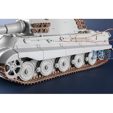 Pz.Kpfw.VI Sd.Kfz.182 Tiger II (Henschel 105) 1:16