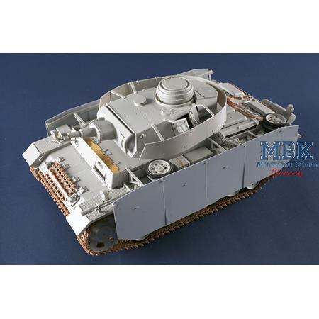 Pz.Kpfw.III Ausf.N 1:16