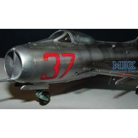 Mikojan-Gurevich Mig-19S "Farmer C"