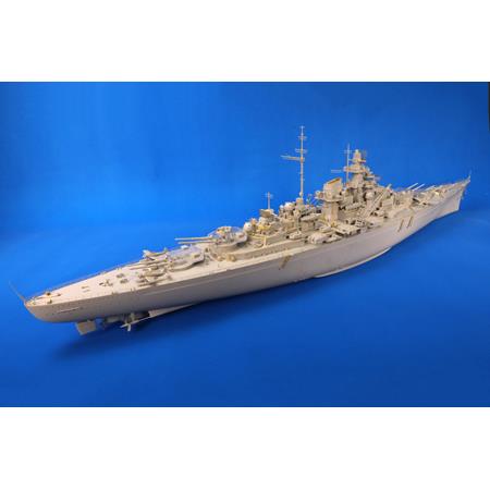 German Battleship Tirpitz (1:200)