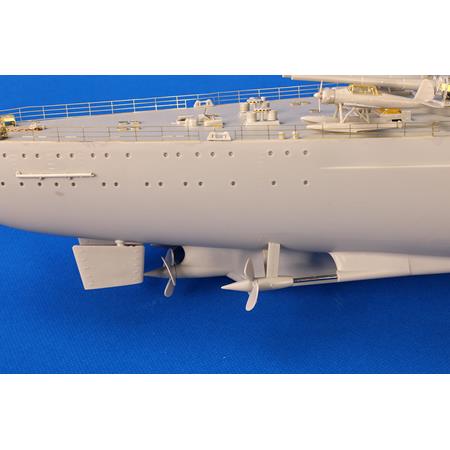 German Battleship Tirpitz (1:200)