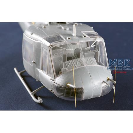 UH-1B Huey (1:35)